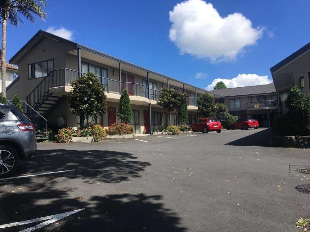 Cornwall Park Motor Inn Окленд Экстерьер фото