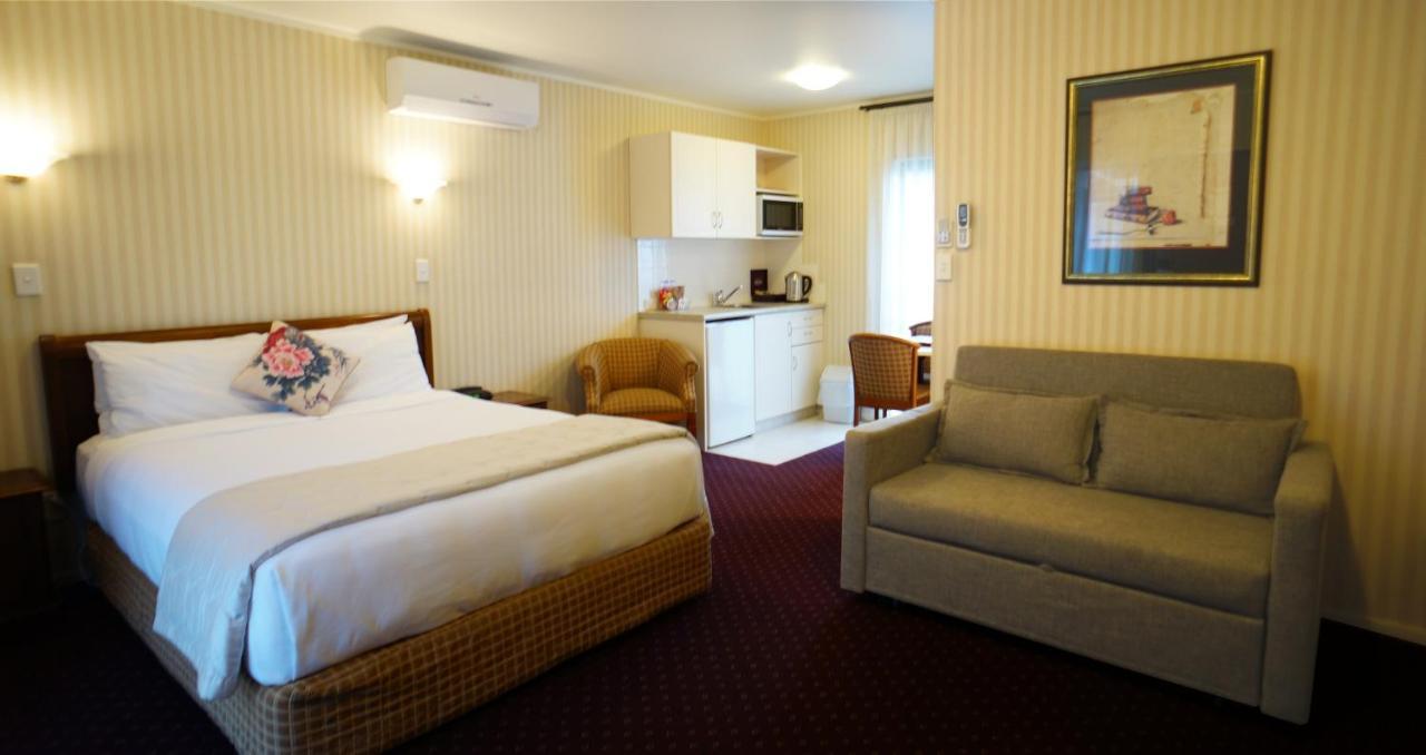 Cornwall Park Motor Inn Окленд Экстерьер фото